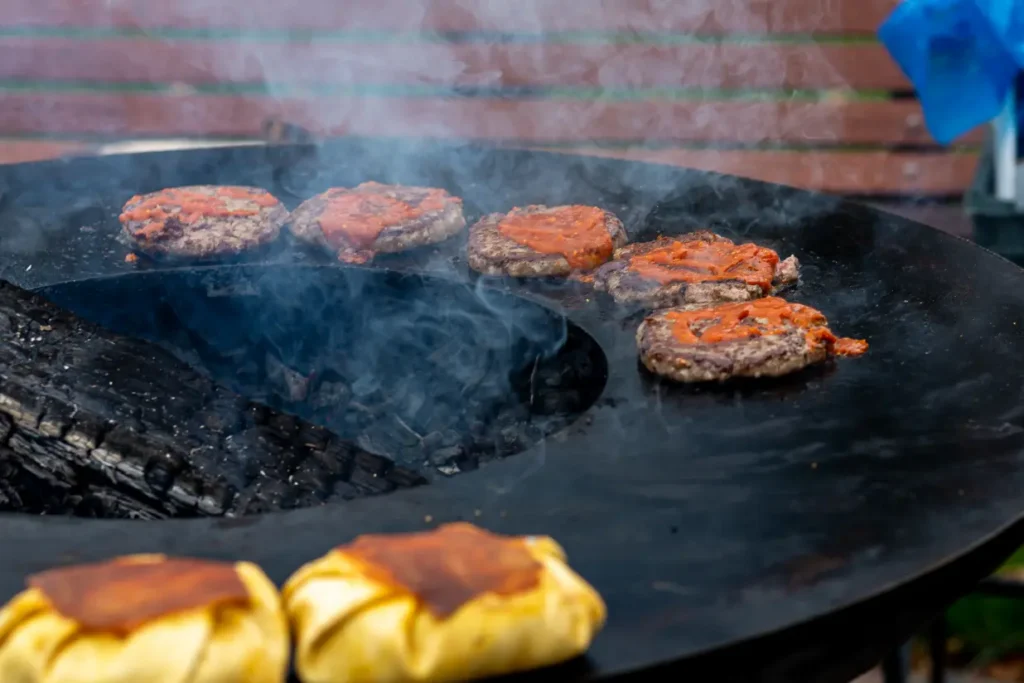 burgers-at-the-barbecue-outdoors-2025-01-29-03-23-32-utc
